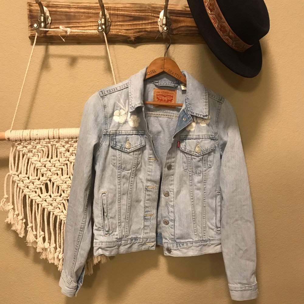 Embroidered Levi’s jacket